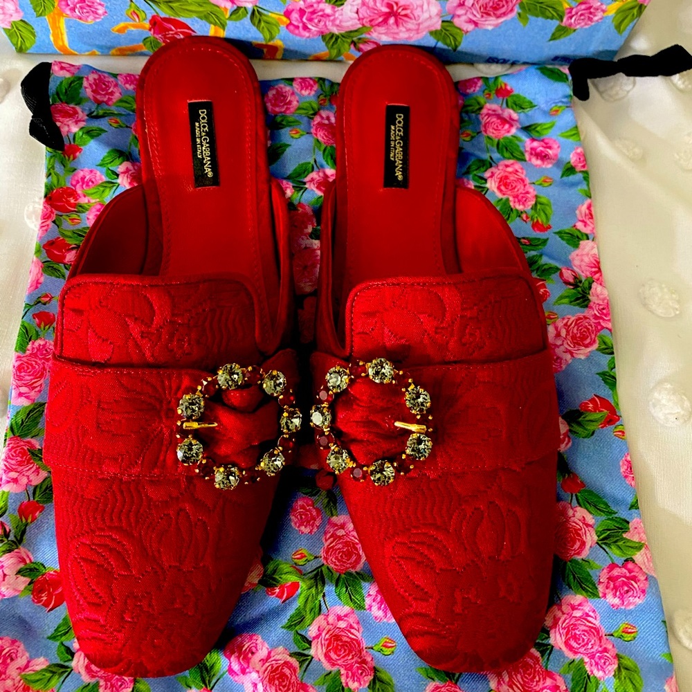 Preowned Dolce & Gabbana Red Slippers